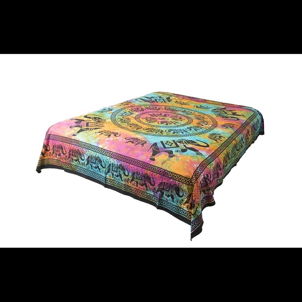 Queen Hippie Psychedelic Tie-Dye Elephant Mandala